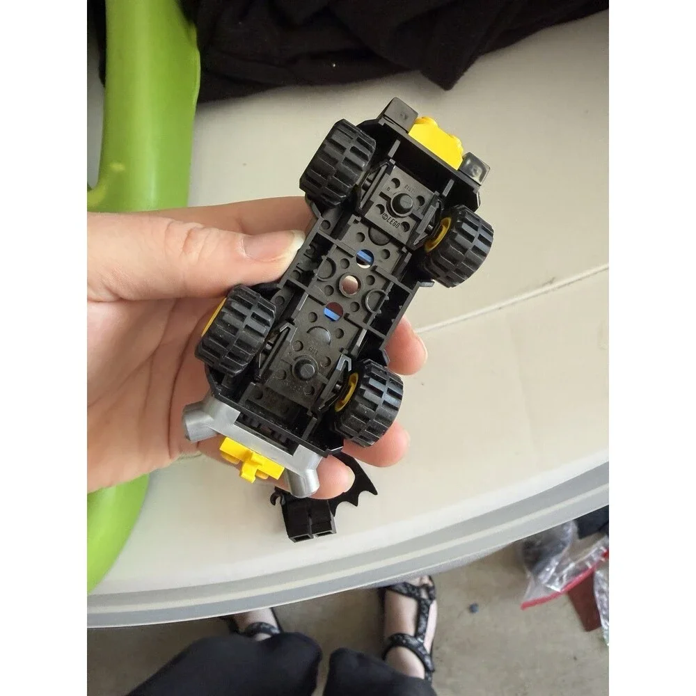 LEGO Batman Batmobile & Mini Figure Set